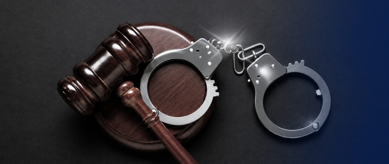 الحكم الغيابي في القضايا الجزائية في الإمارات: طرق الطعن على الاحكام الغيابية
